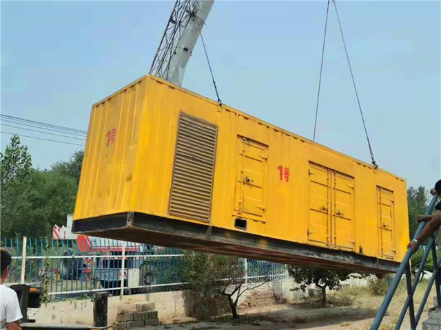 定城镇300KW柴油发电机组油耗是多少?