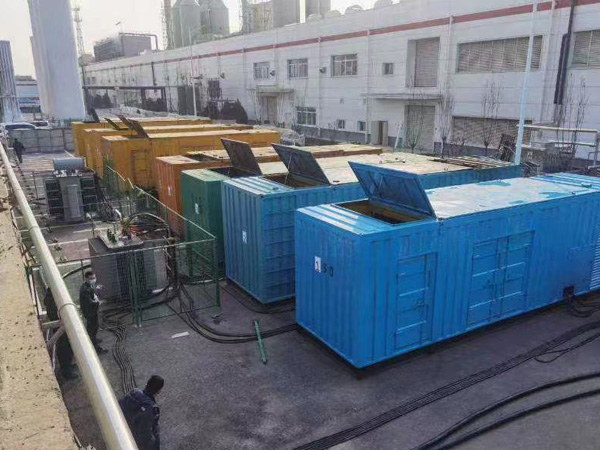 定城镇380V和690V电压的电缆线相同吗？